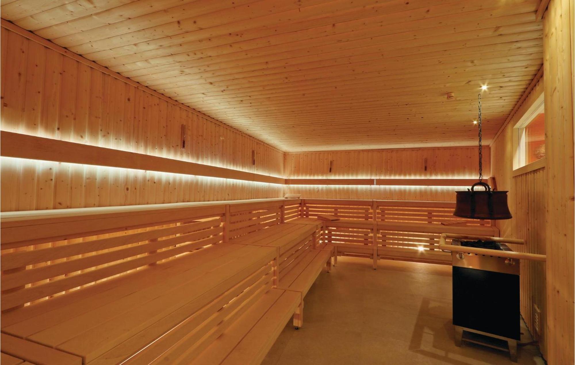 Lovely Apartment In Luebeck Travemuende With Sauna Extérieur photo