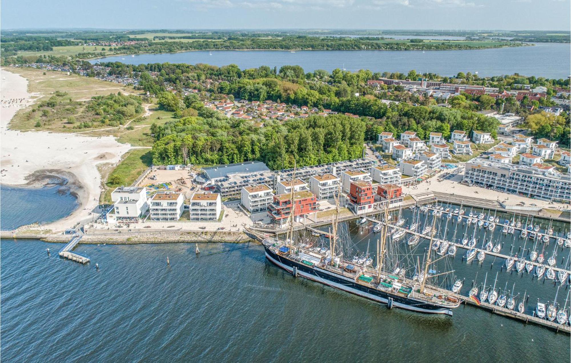 Lovely Apartment In Luebeck Travemuende With Sauna Extérieur photo
